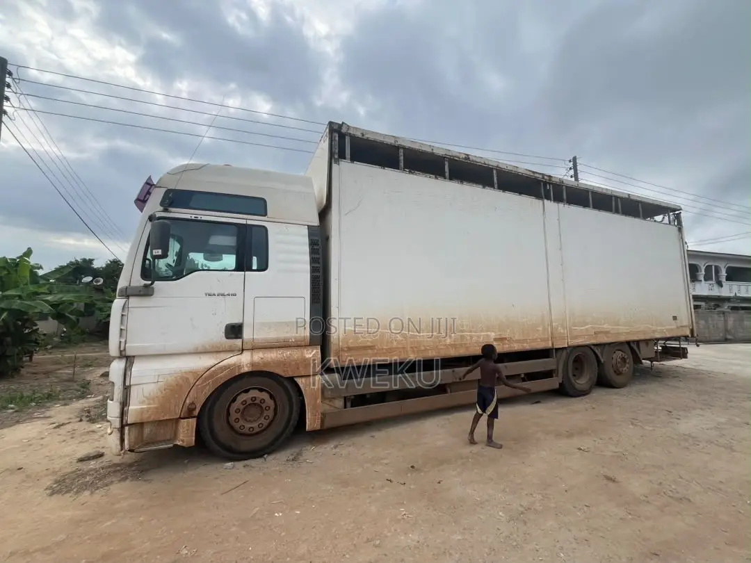 Man Diesel Container Truck
