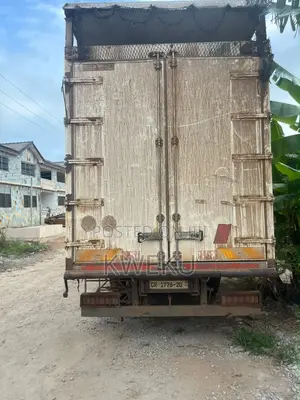 Man Diesel Container Truck