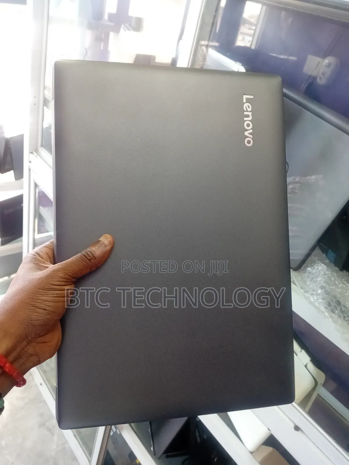 Laptop Lenovo IdeaPad 330 4GB Intel Celeron HDD 500GB