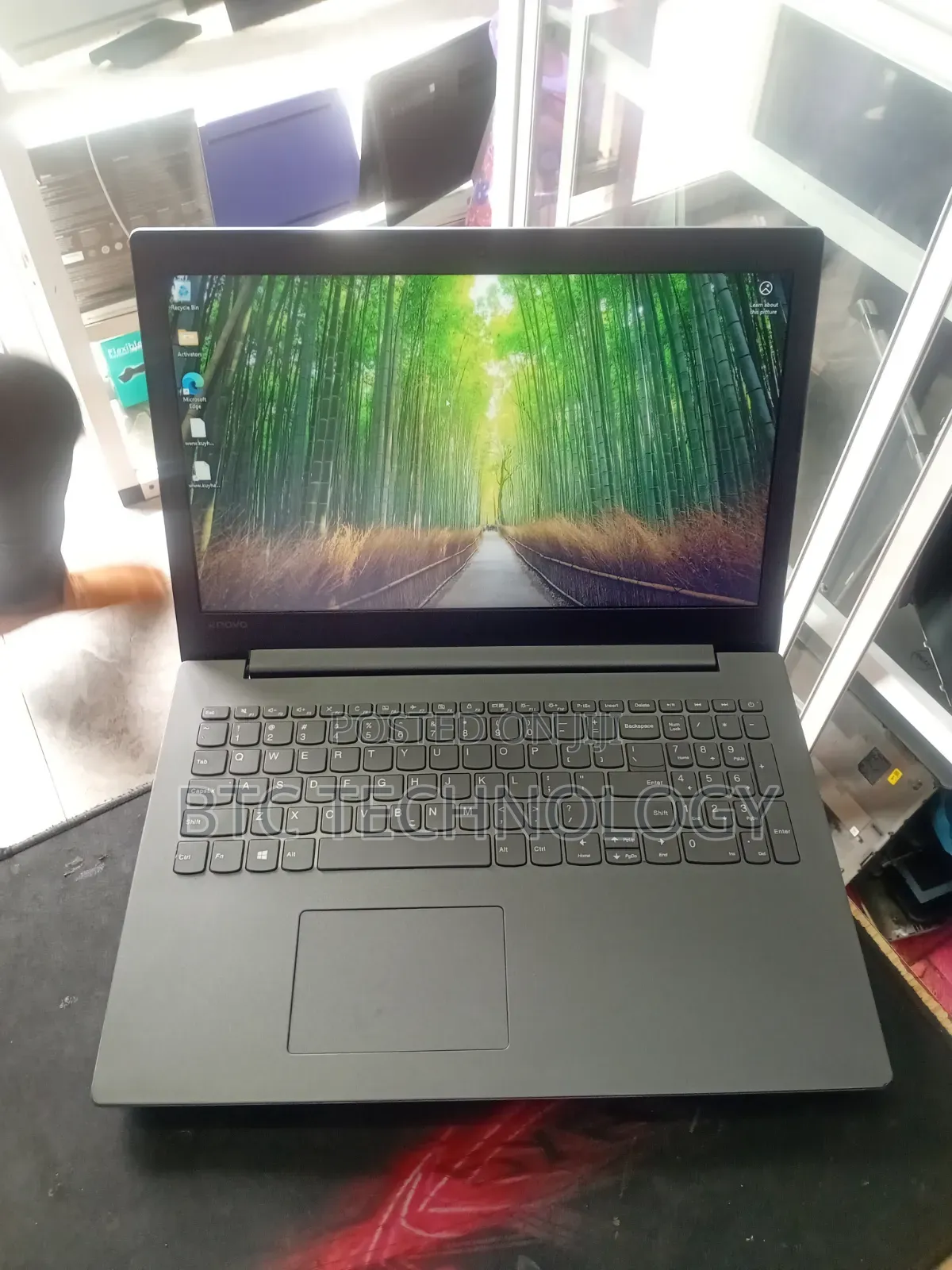 Laptop Lenovo IdeaPad 330 4GB Intel Celeron HDD 500GB