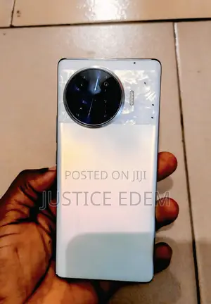 Tecno Spark 20 Pro Plus 256 GB White