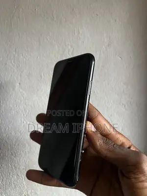 Apple iPhone XR 64 GB Black