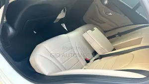 Mercedes-Benz C300 2018 White