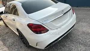Mercedes-Benz C300 2018 White