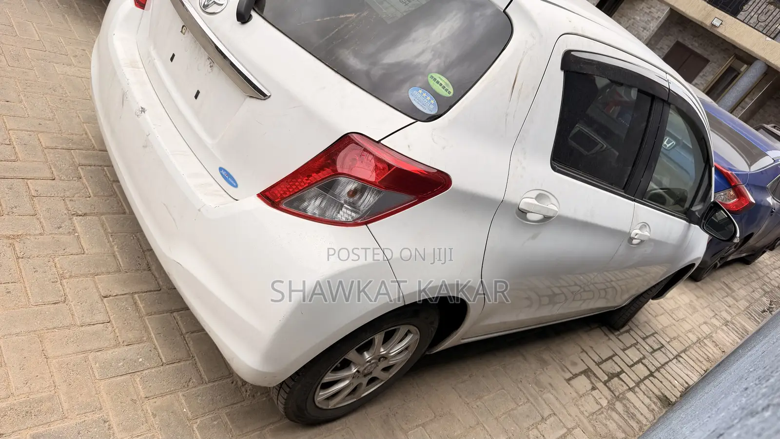 Toyota Vitz 2013 White