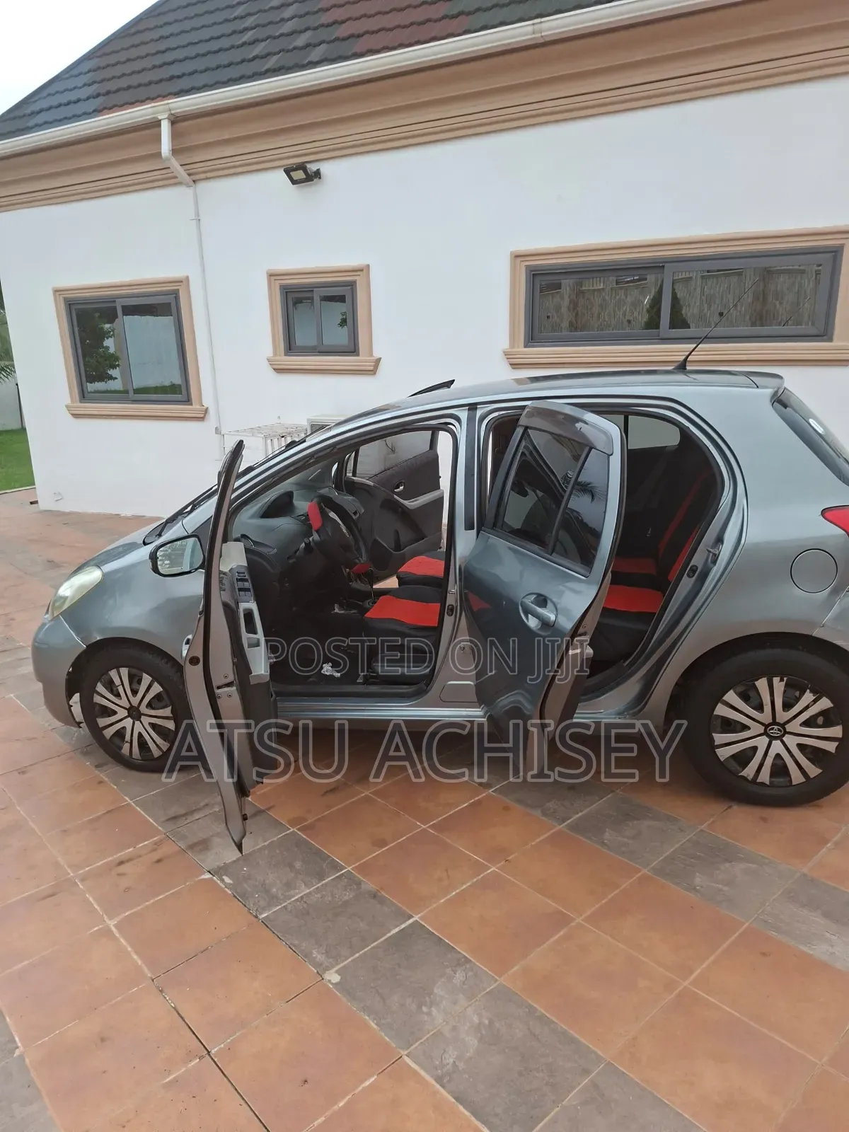Toyota Vitz 1.0 FWD 3dr 2009 Gray