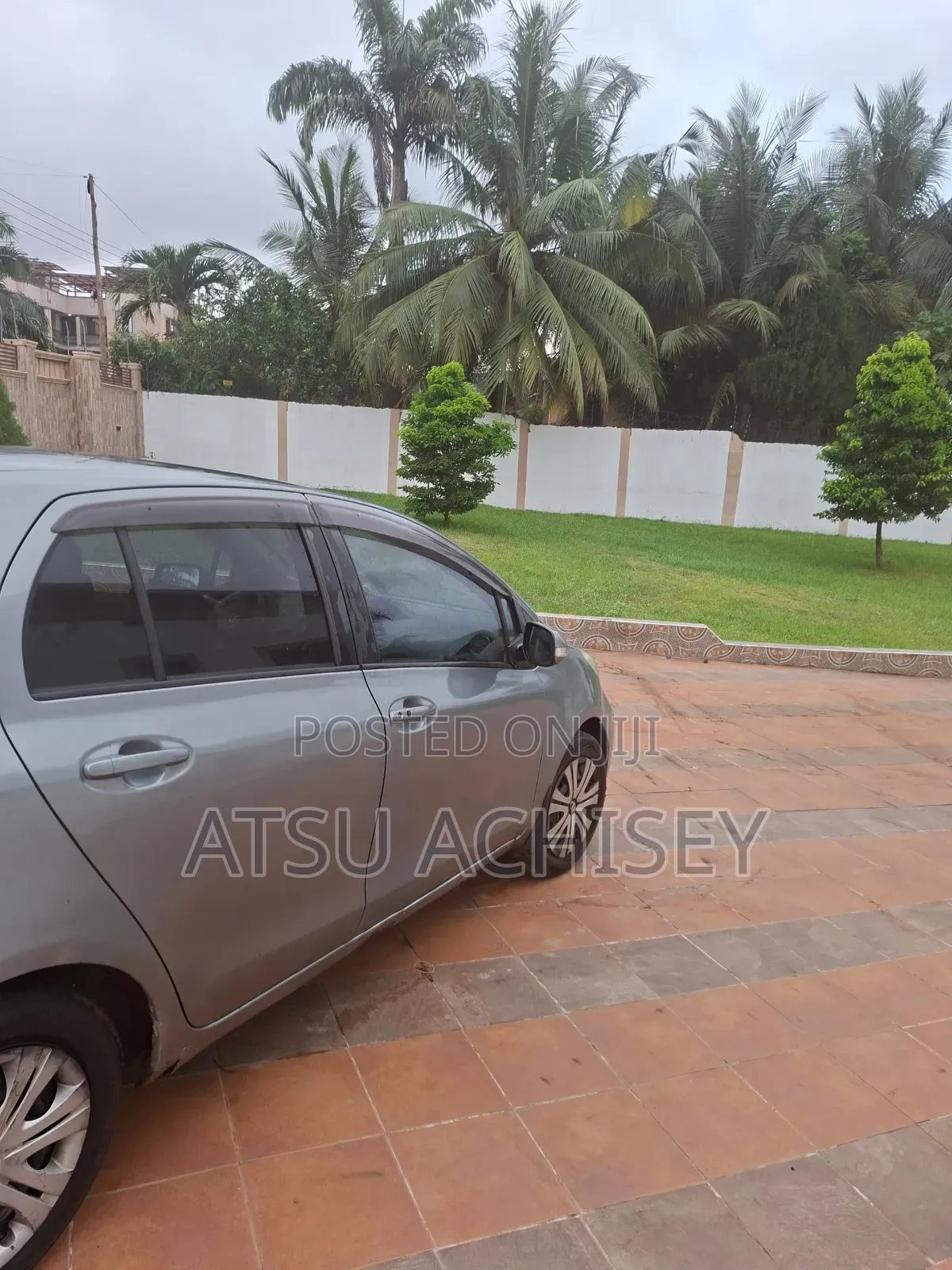Toyota Vitz 1.0 FWD 3dr 2009 Gray
