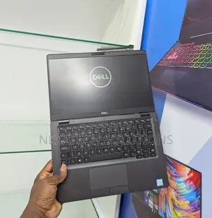 Laptop Dell Latitude 5300 8GB Intel Core i5 SSD 256GB