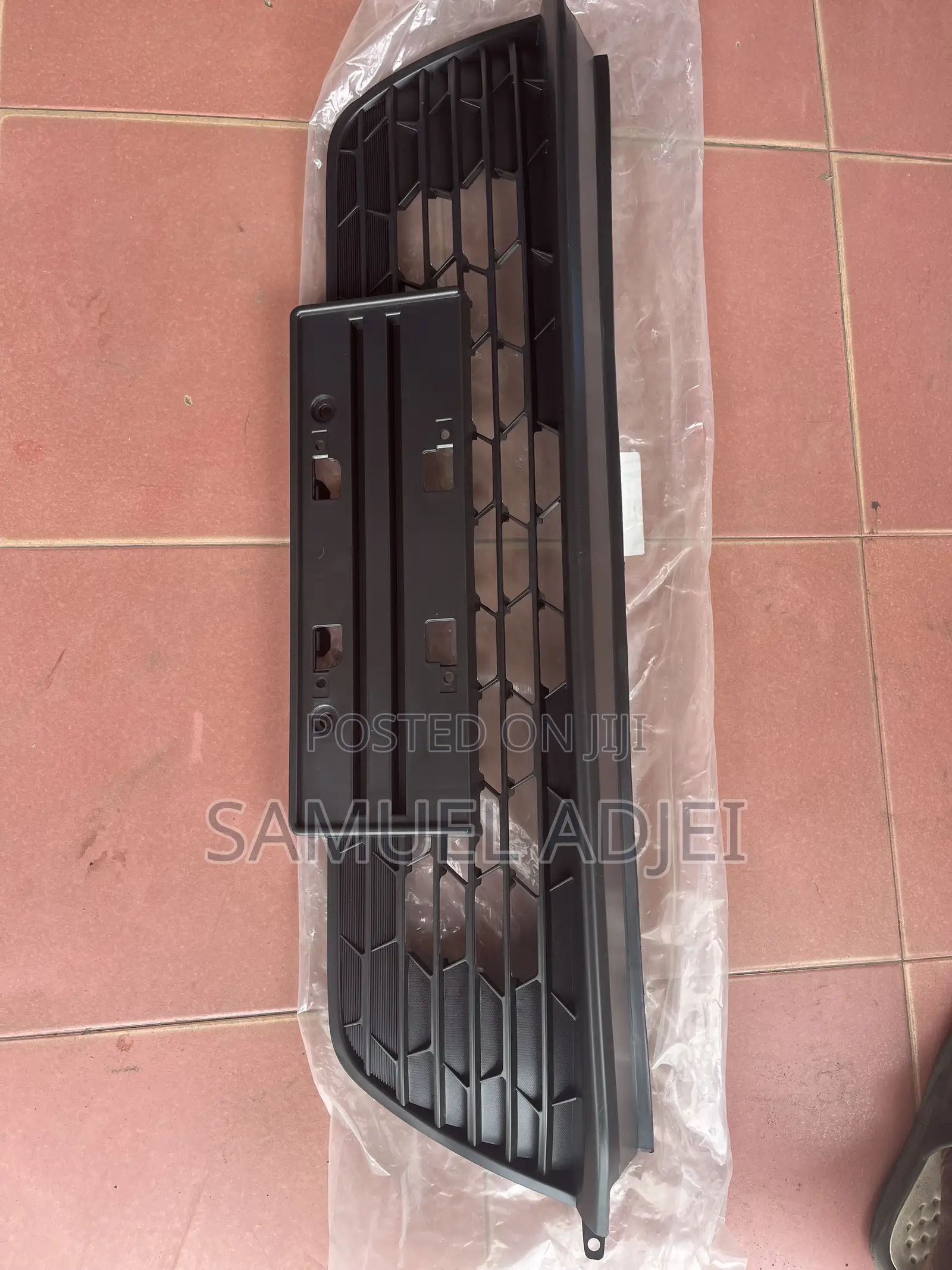 Honda Civic 2022 to 2025 Down Shell/Grille.