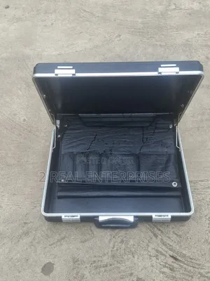 Custom Classic Hard Shell Executive Briefcase