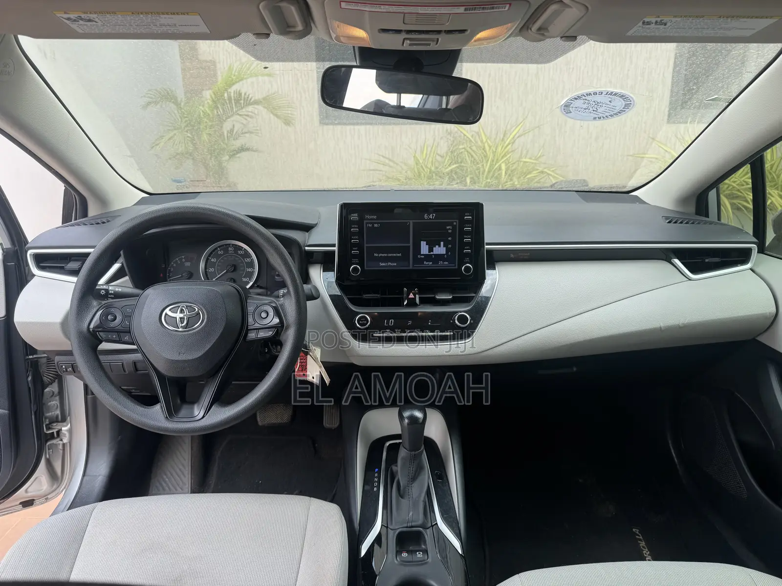 Toyota Corolla LE 2020 Silver
