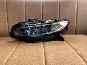 2016,2017,2018,2019,2020,2021,2022 Honda Civic Headlight