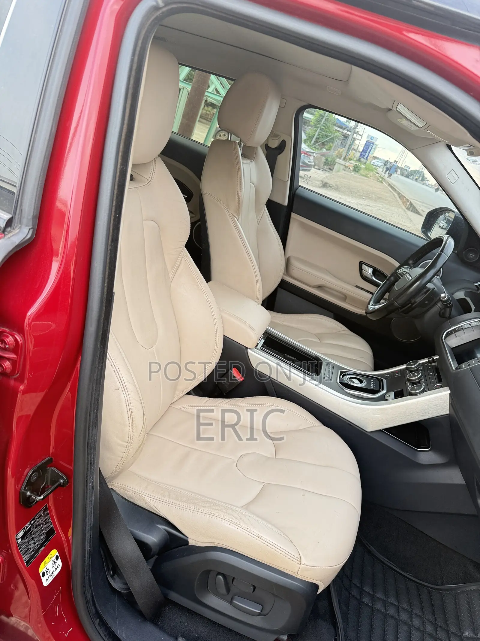 Land Rover Range Rover Evoque Prestige 4dr SUV AWD (2.0L 4cyl Turbo 9A)