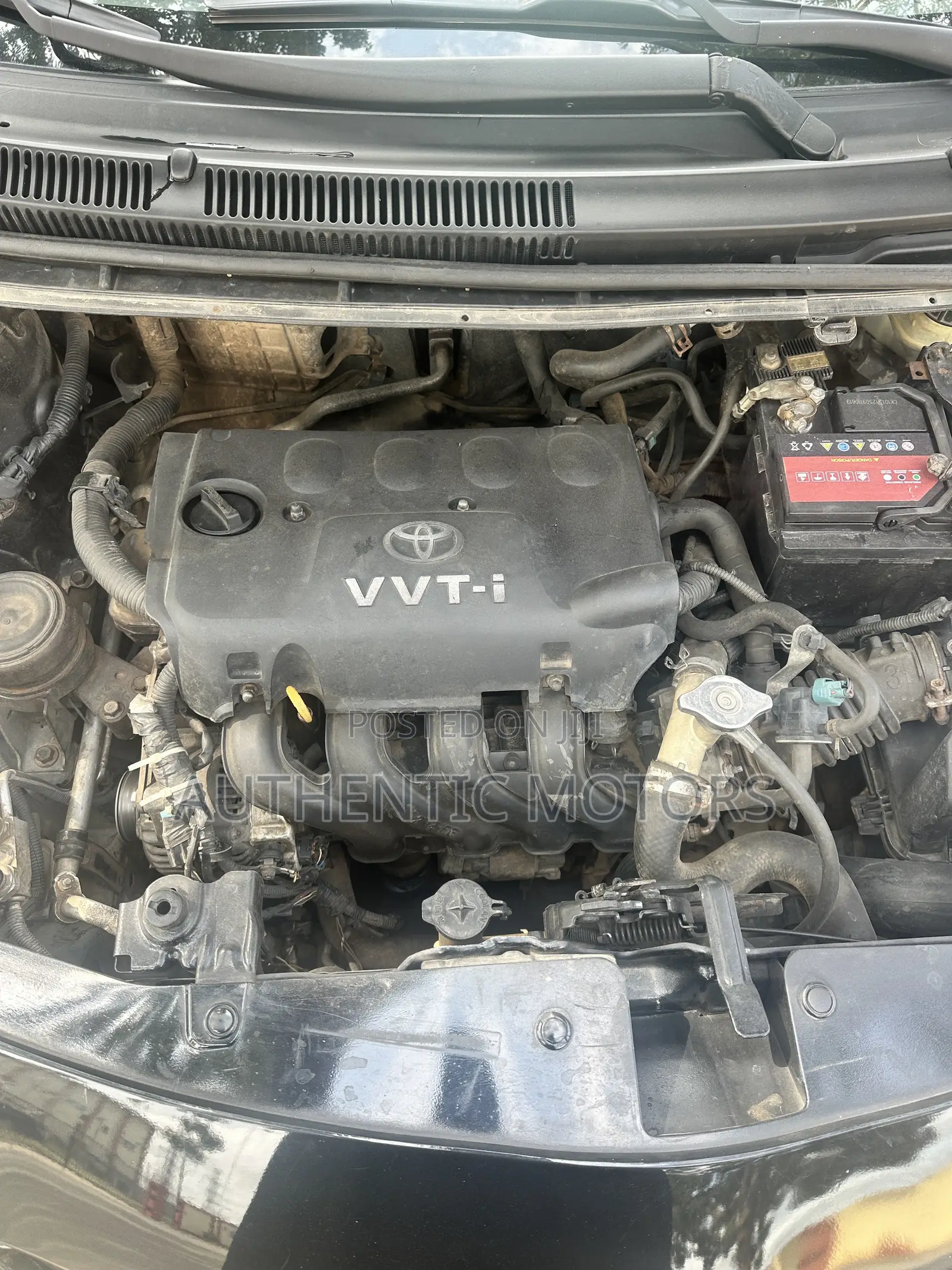 Toyota Yaris Base Sedan 4dr 2010 Black