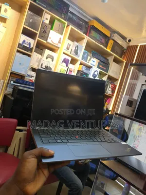 Laptop Lenovo ThinkPad T14 G3 16GB Intel Core i7 SSD 256GB