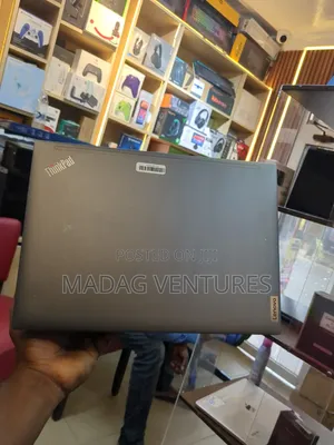Laptop Lenovo ThinkPad T14 G3 16GB Intel Core i7 SSD 256GB