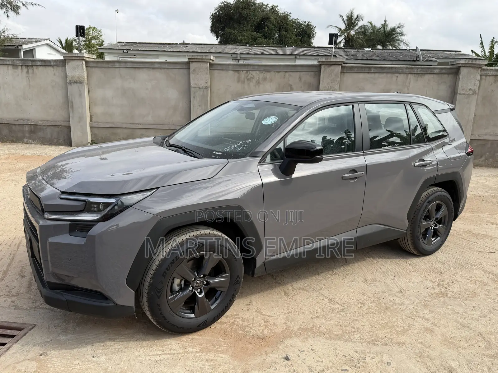 New Toyota RAV4 SE 2026 Gray