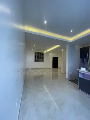 1bdrm Room & Parlour in West Hills Mall Area for rent