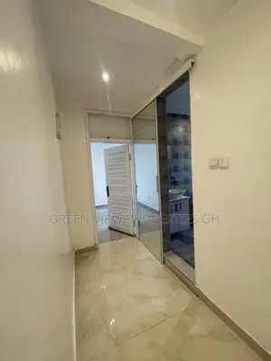 1bdrm Room & Parlour in West Hills Mall Area for rent