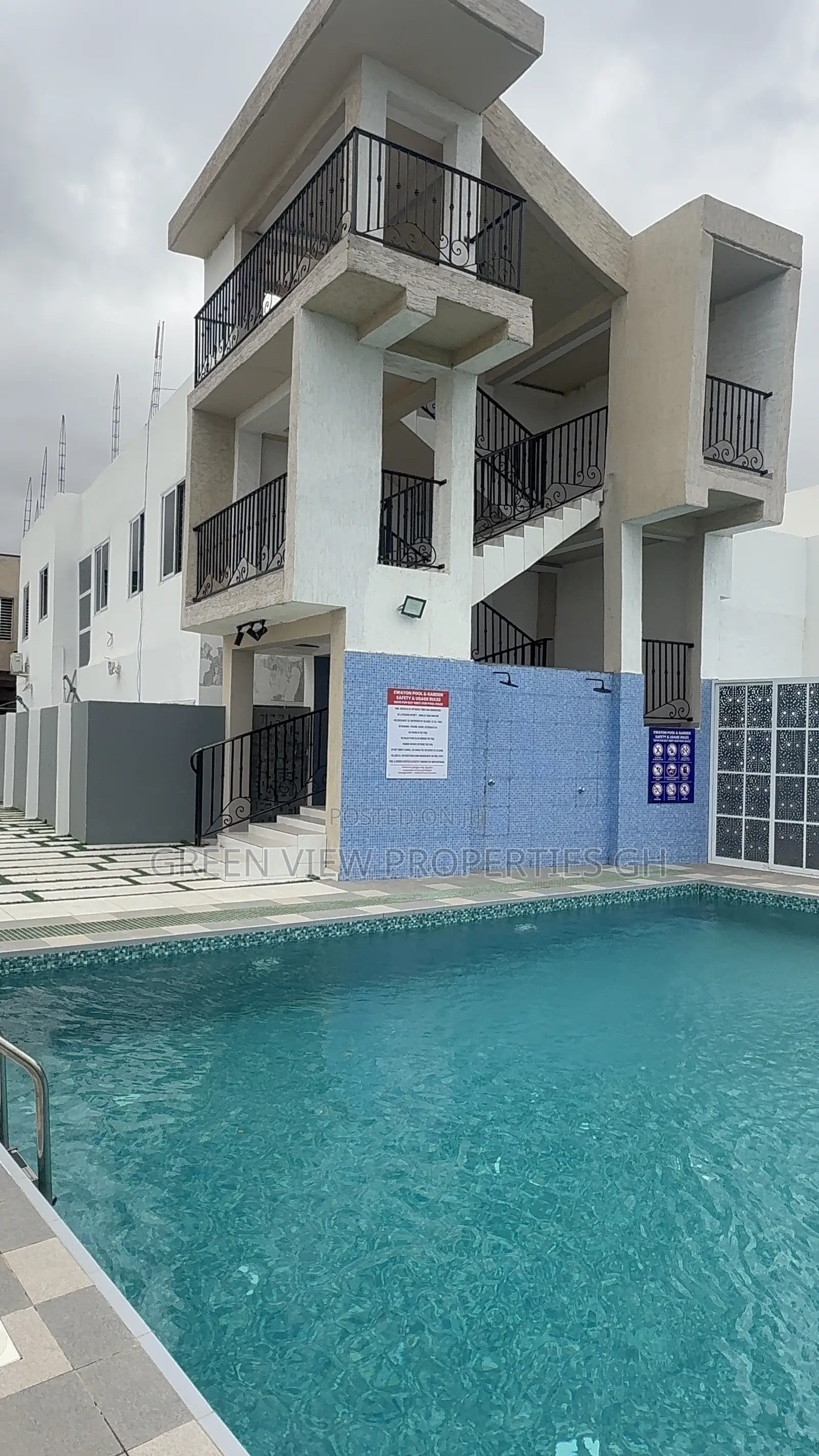1bdrm Room & Parlour in West Hills Mall Area for rent