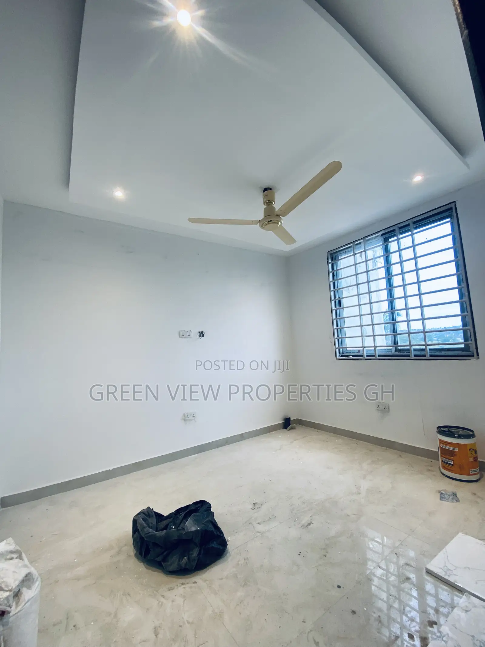 1bdrm Room & Parlour in West Hills Mall Area for rent