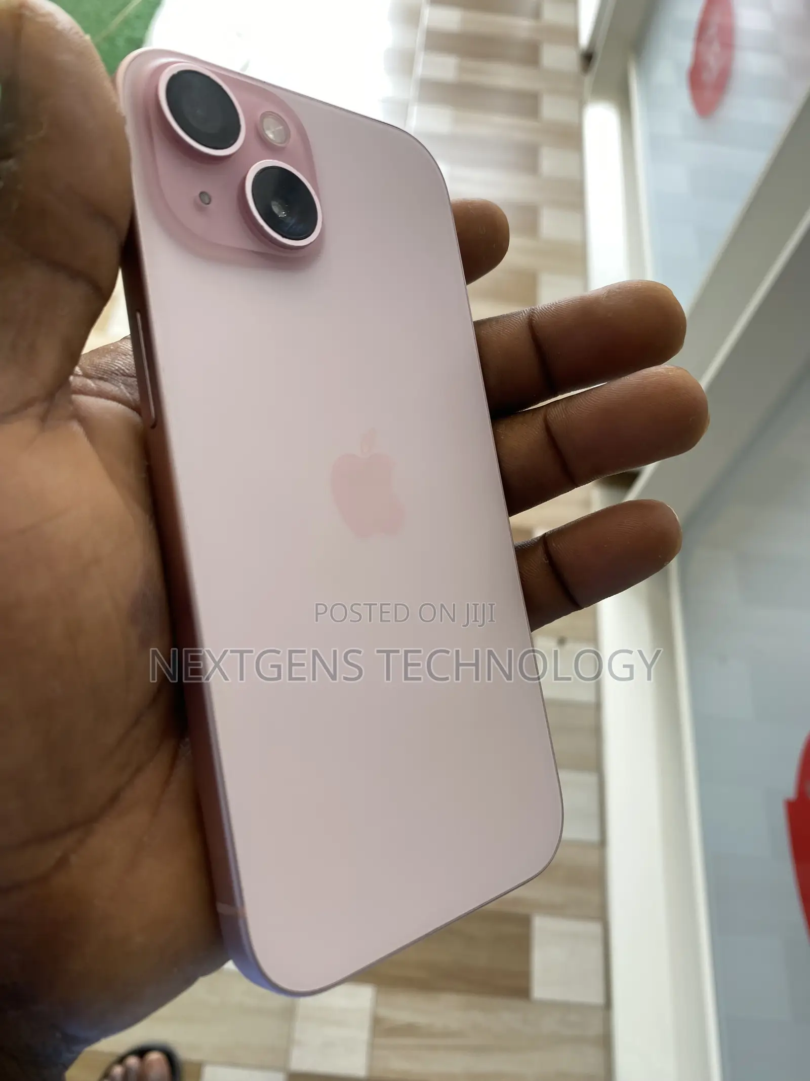 Apple iPhone 15 128 GB Pink