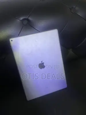 Apple iPad Pro 12.9 (2017) 128 GB Gray