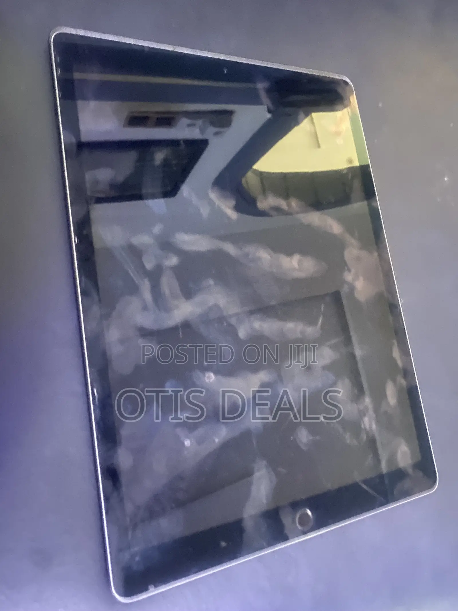 Apple iPad Pro 12.9 (2017) 128 GB Gray