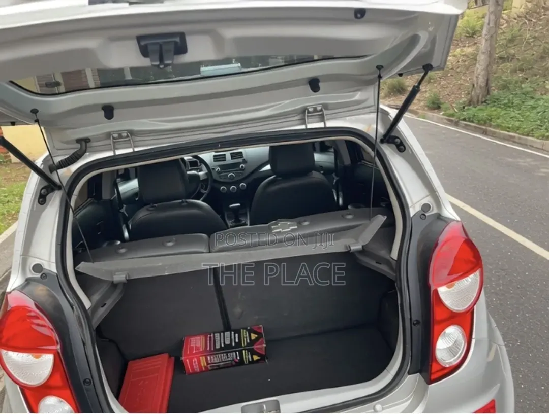 Chevrolet Spark 1LT 2013 Silver