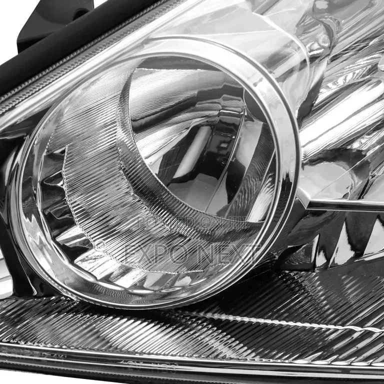 Pair Headlights Headlamps for 2004-2005 Toyota Sienna Left & Right