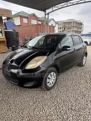 Toyota Vitz 1.5 FWD 5dr 2010 Black