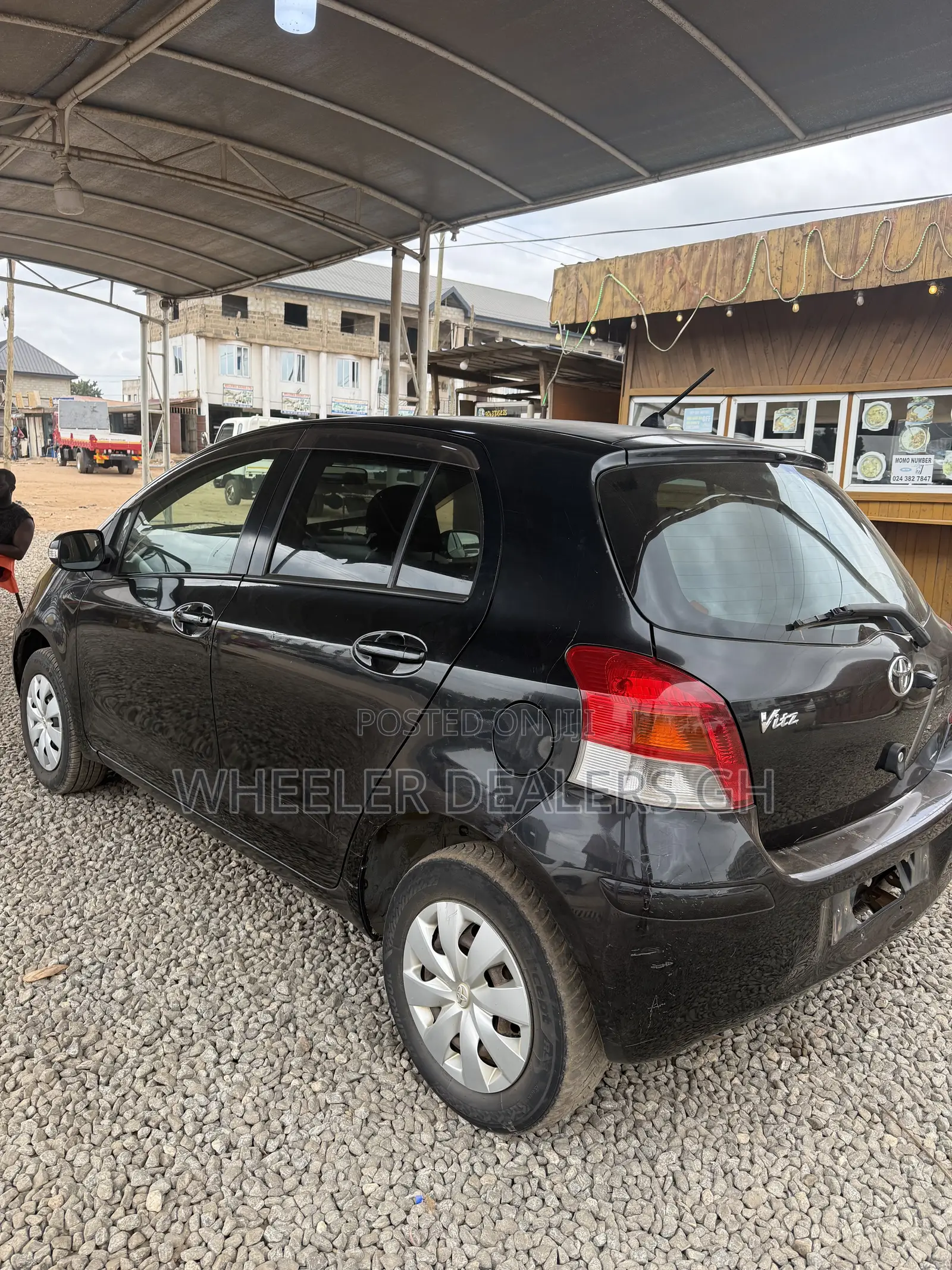 Toyota Vitz 1.5 FWD 5dr 2010 Black