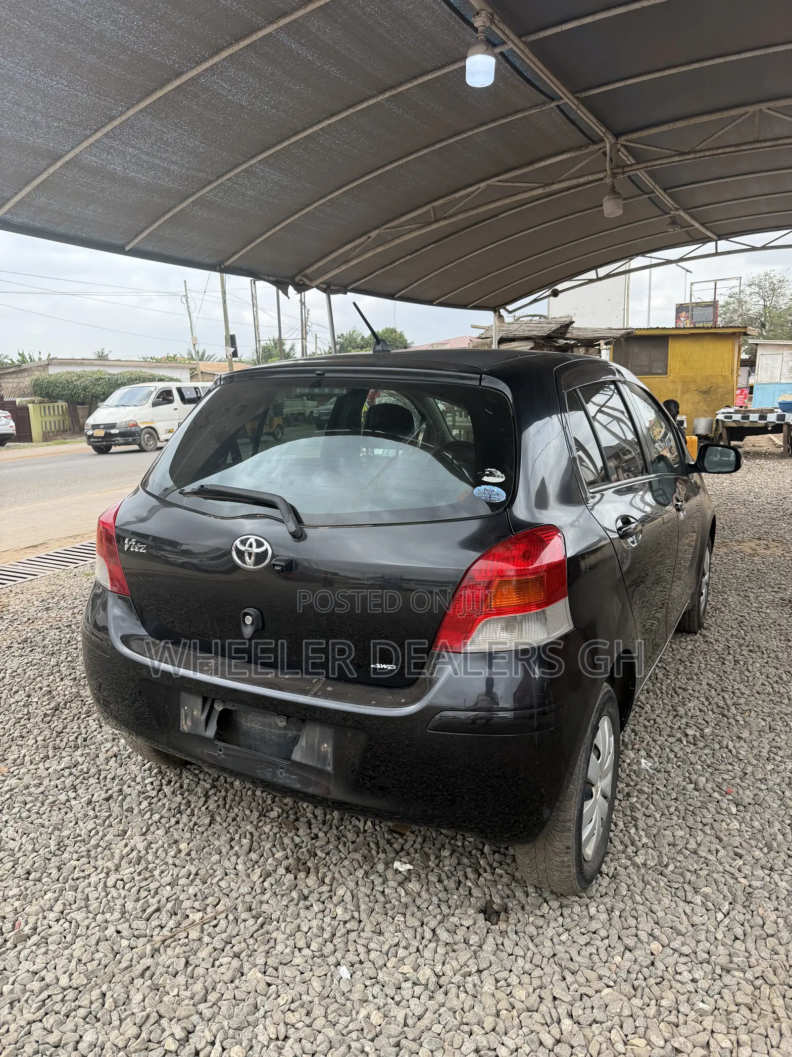 Toyota Vitz 1.5 FWD 5dr 2010 Black