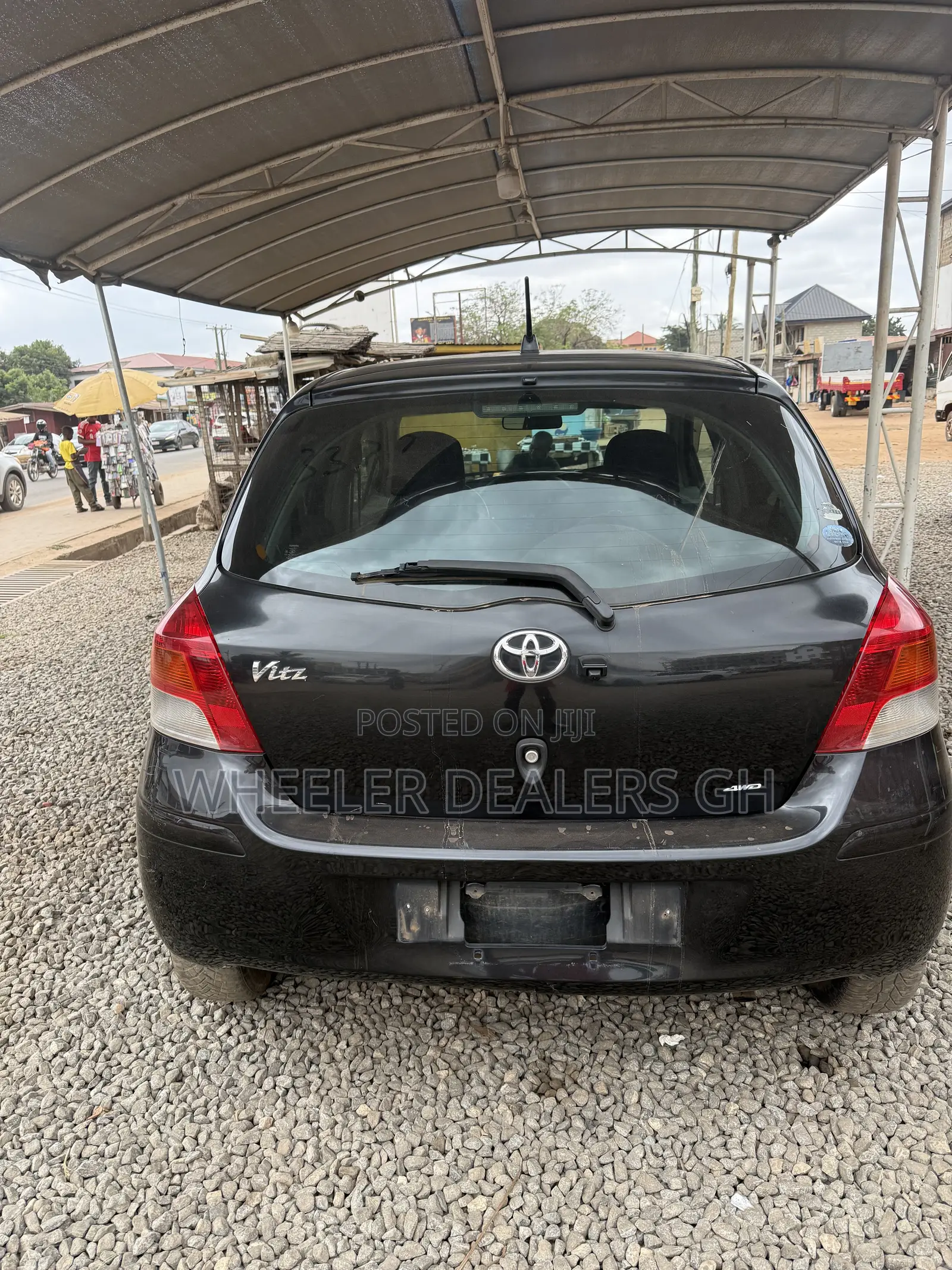 Toyota Vitz 1.5 FWD 5dr 2010 Black