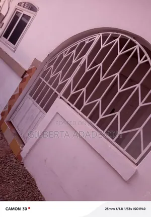 1bdrm Apartment in Adenta, Barrier for rent