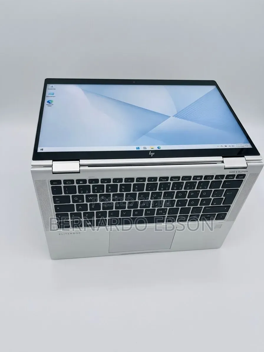 Laptop HP EliteBook 1030 8GB Intel Core i5 SSD 256GB
