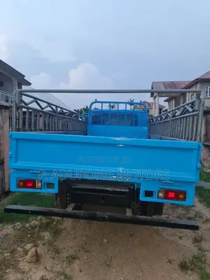 Kia Trade 2000
