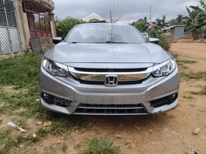 Honda Civic EX 4dr Hatchback (1.5L 4cyl) 2017 Silver
