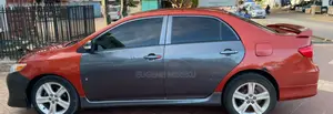 Toyota Corolla 2013 Orange