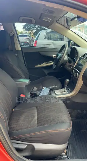 Toyota Corolla 2013 Orange
