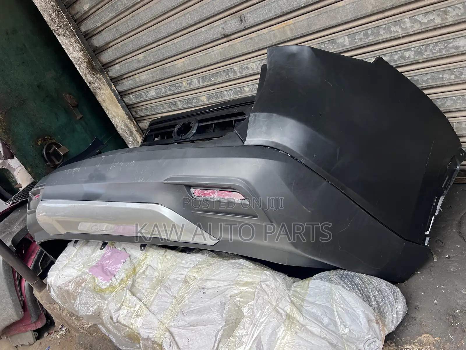 2023,2024,2025,2026 Back Bumper for Toyota Highlander Grand
