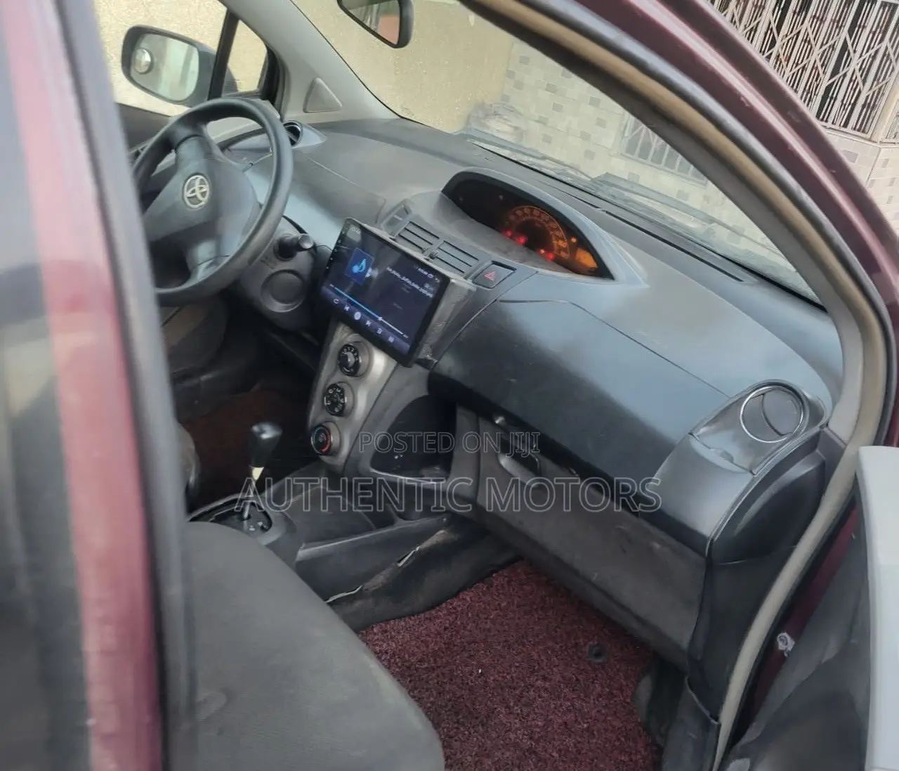 Toyota Vitz 2010 Brown