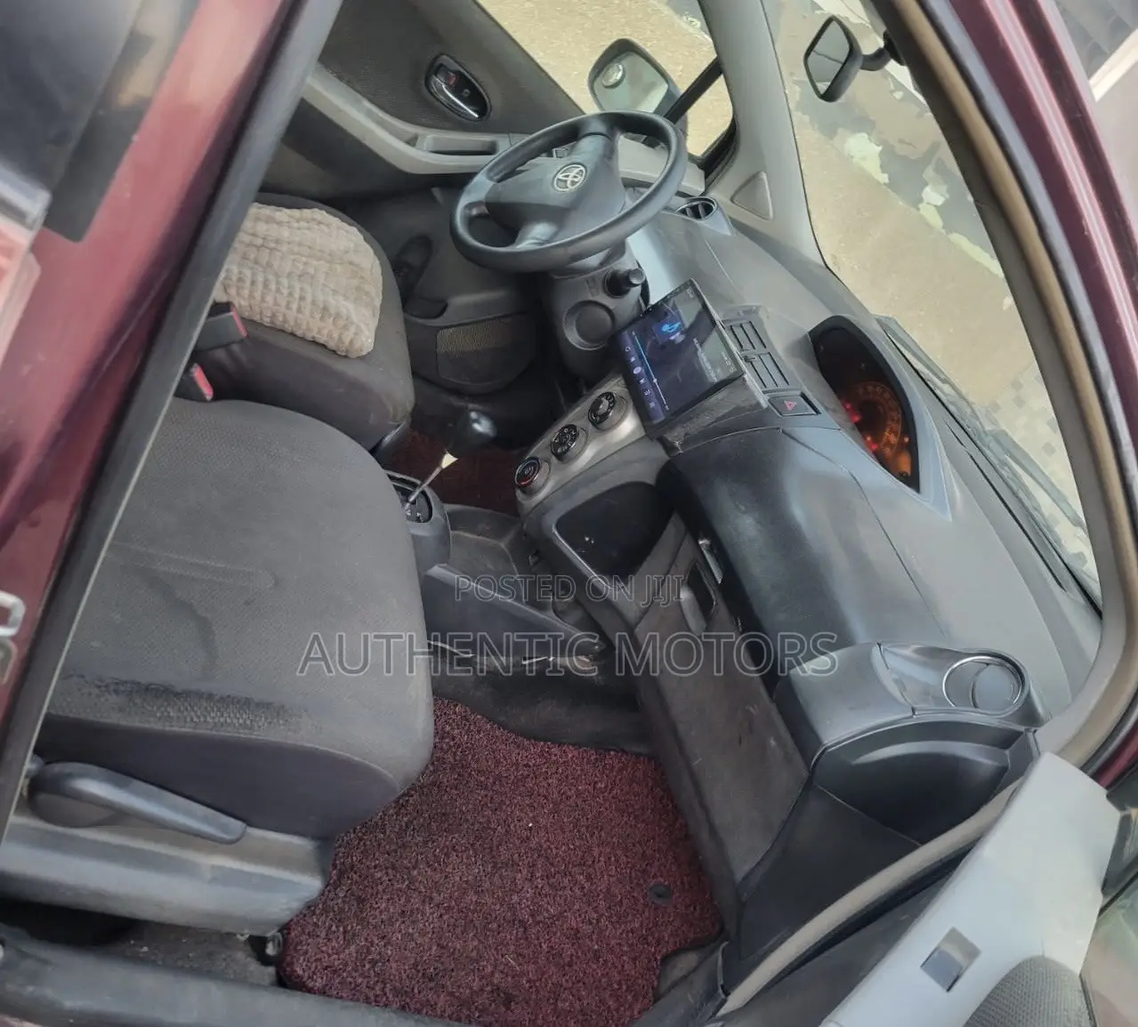 Toyota Vitz 2010 Brown