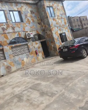 Mini Flat in Dr Roko, Fan Milk for rent