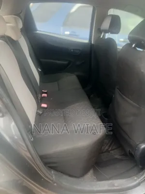 Toyota Yaris 2012 Gray
