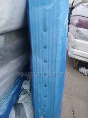 USA 1/ Half Bed