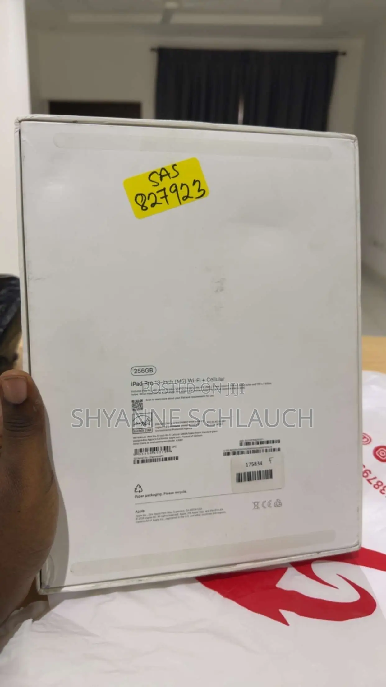 New Apple iPad Pro 13 (2025) 256 GB Black