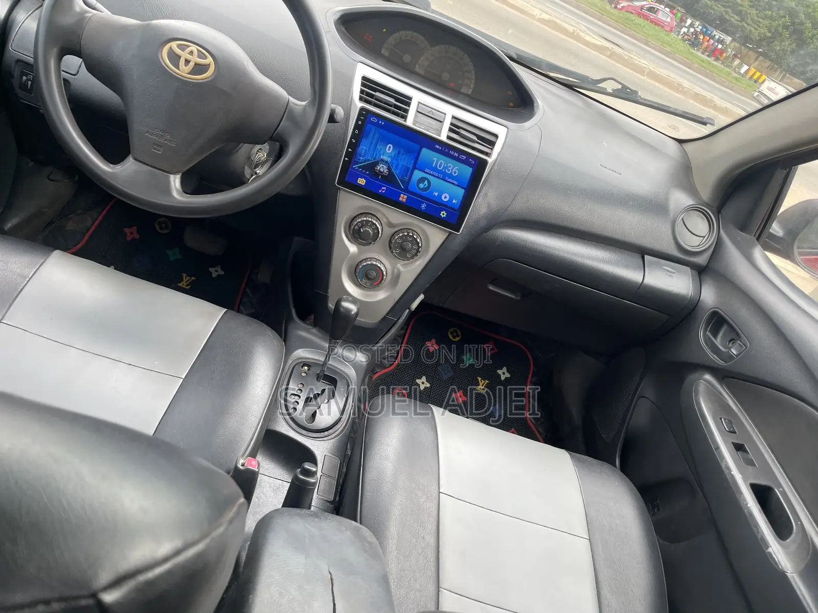 Toyota Yaris 2010 Red