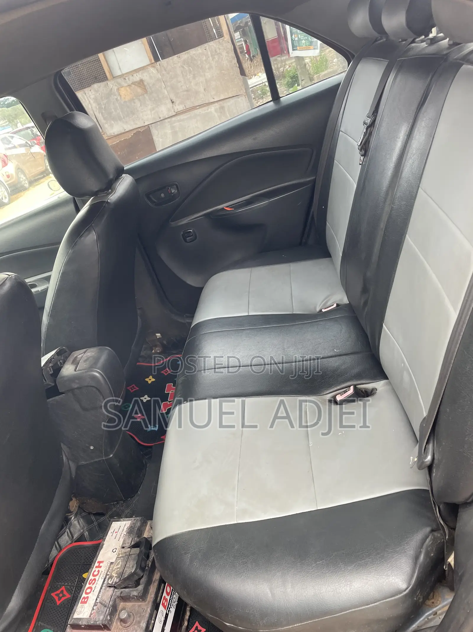 Toyota Yaris 2010 Red