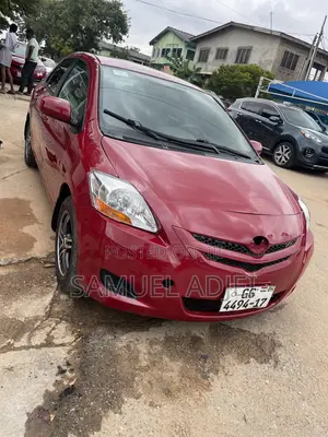 Toyota Yaris 2010 Red